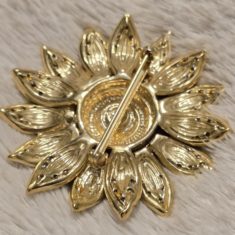 Old Money Cottagecore Sunflower Rhinestone Gold Tone Statement‎ Brooch